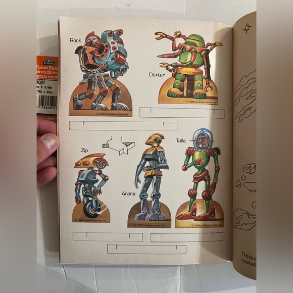 1989 ROBOTS IN SPACE Coloring Book Random House - Picture 3 of 5